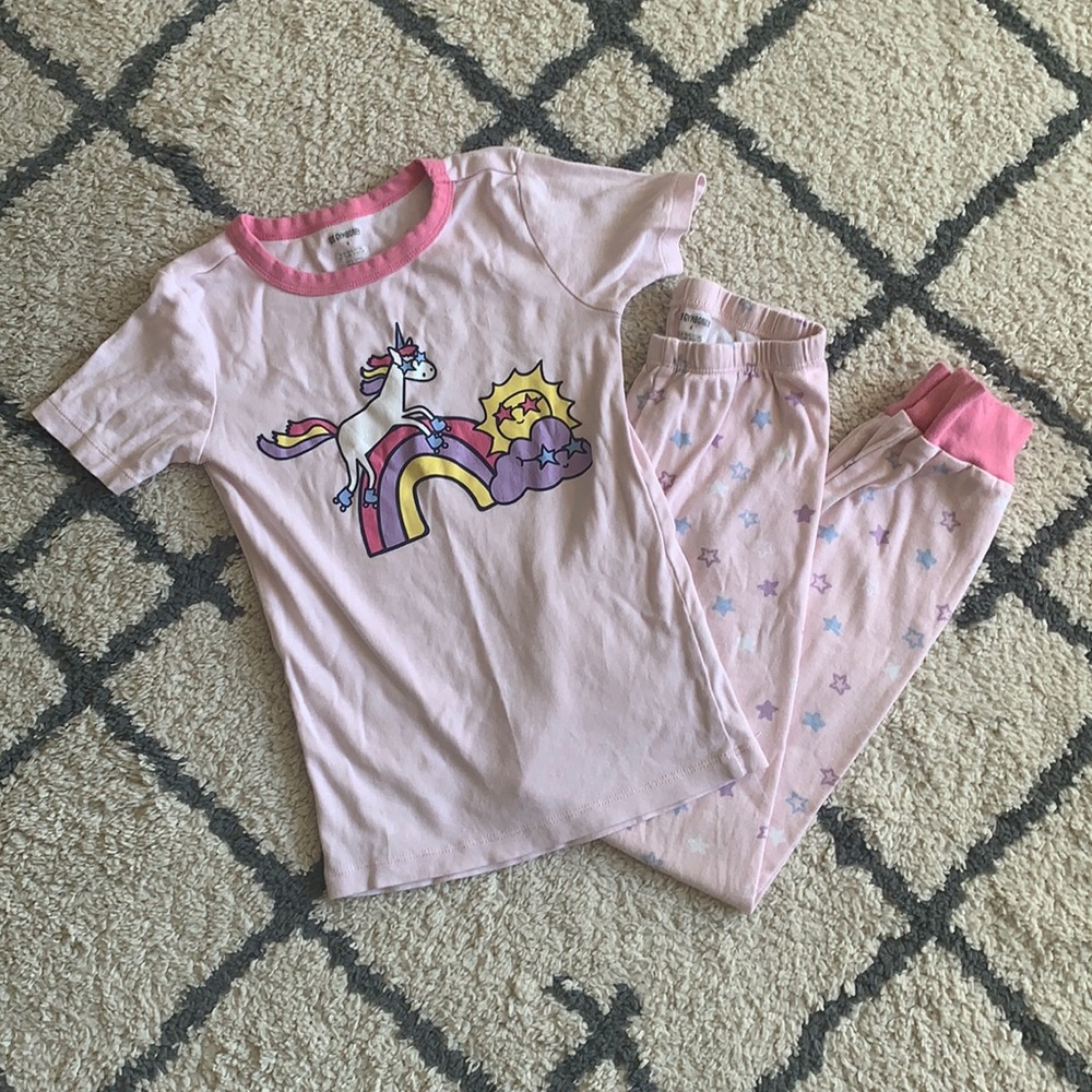 Gymboree unicorn pajama set